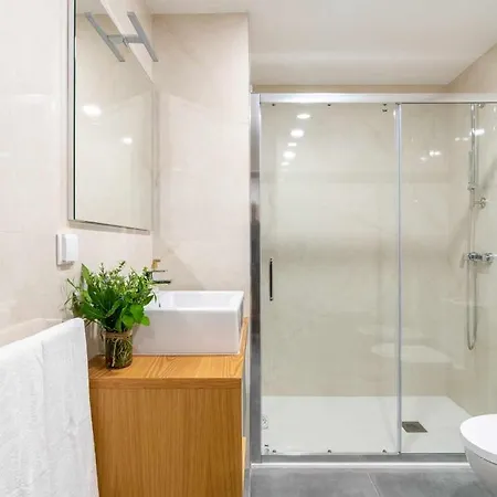 Olive 25 A 1 Km Da Baixa Do Porto Com Garagem *