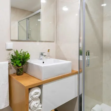 25 Porto Novissimo Estudio Cedofeita Ac Olive * 포르투